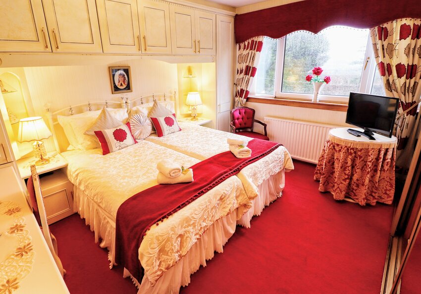 rsz bomainsdouble bedroom v3